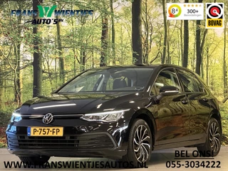 Hoofdafbeelding Volkswagen Golf Volkswagen Golf 1.0 TSI Life | Adaptive Cruise Control | Parkeersensoren | Apple Carplay | Android Auto | Sfeerverlichting | Trekhaak | 17" Lichtmetaal | Airconditioning