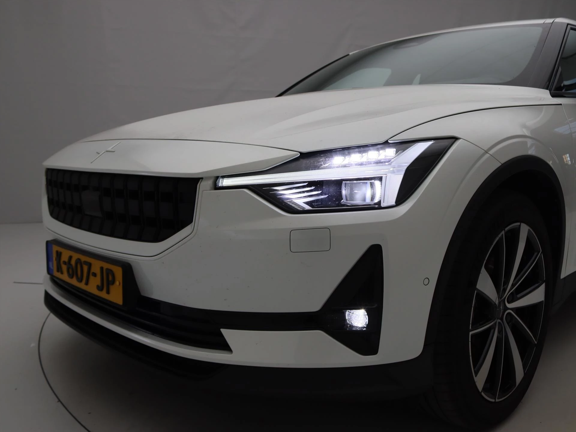 Hoofdafbeelding Polestar 2