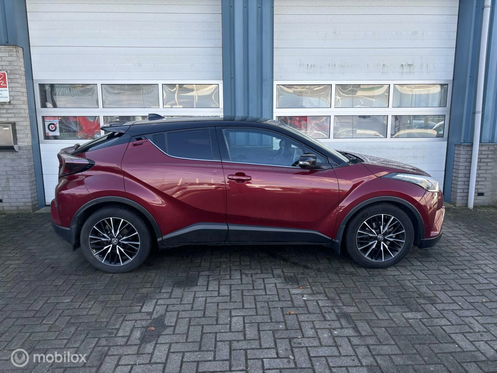 Hoofdafbeelding Toyota C-HR