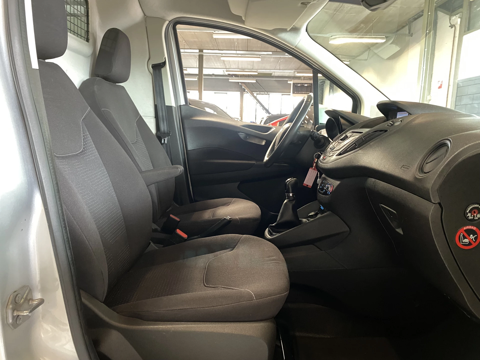Hoofdafbeelding Ford Transit Courier