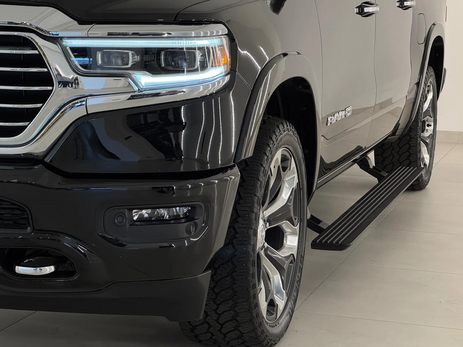 Hoofdafbeelding Dodge Ram Van