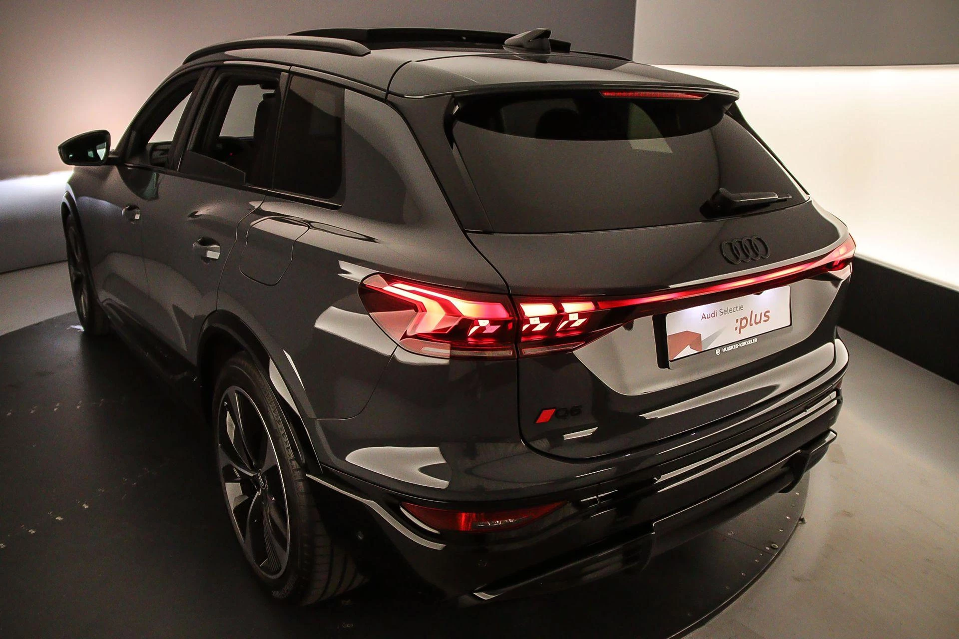 Hoofdafbeelding Audi Q6 e-tron