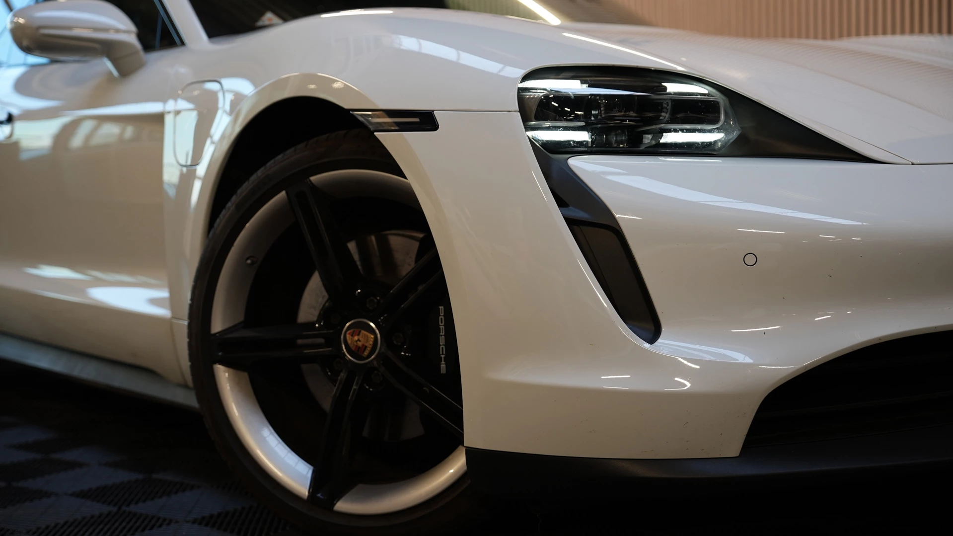 Hoofdafbeelding Porsche Taycan