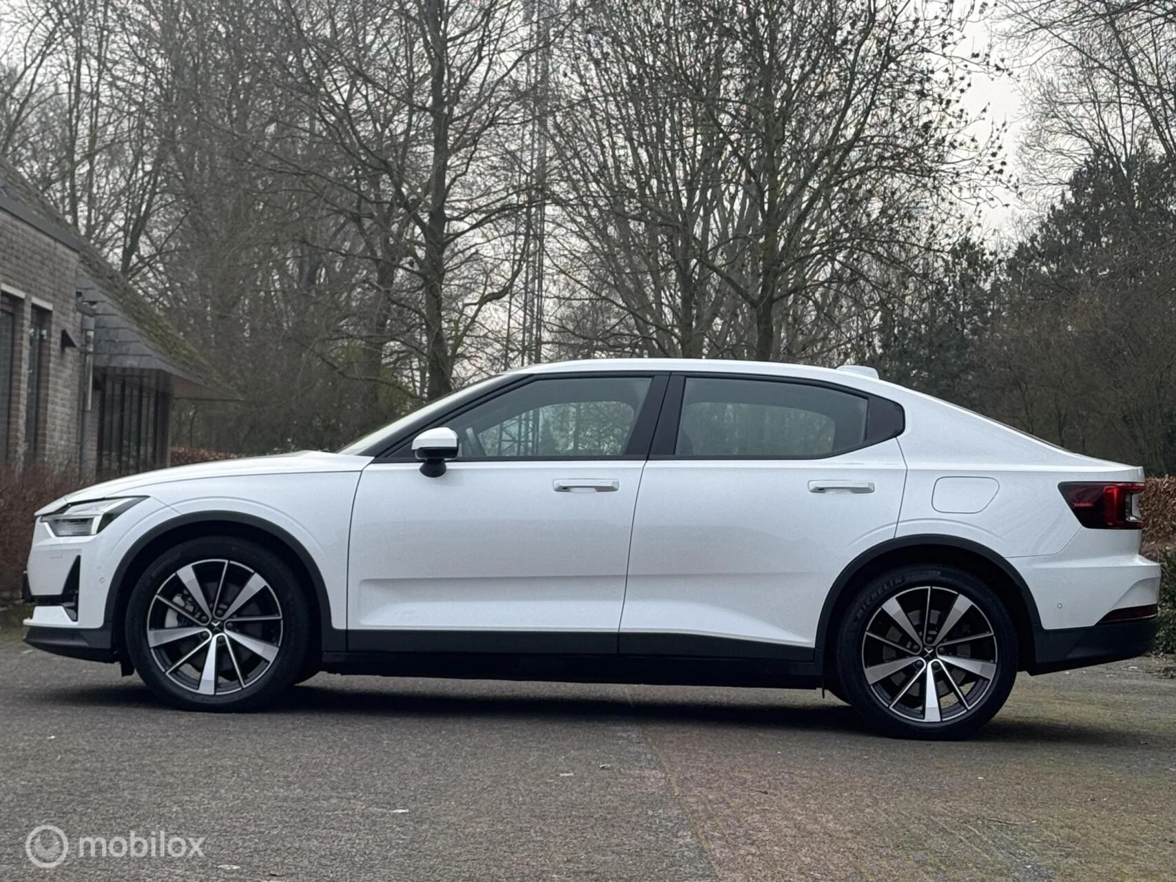 Hoofdafbeelding Polestar 2