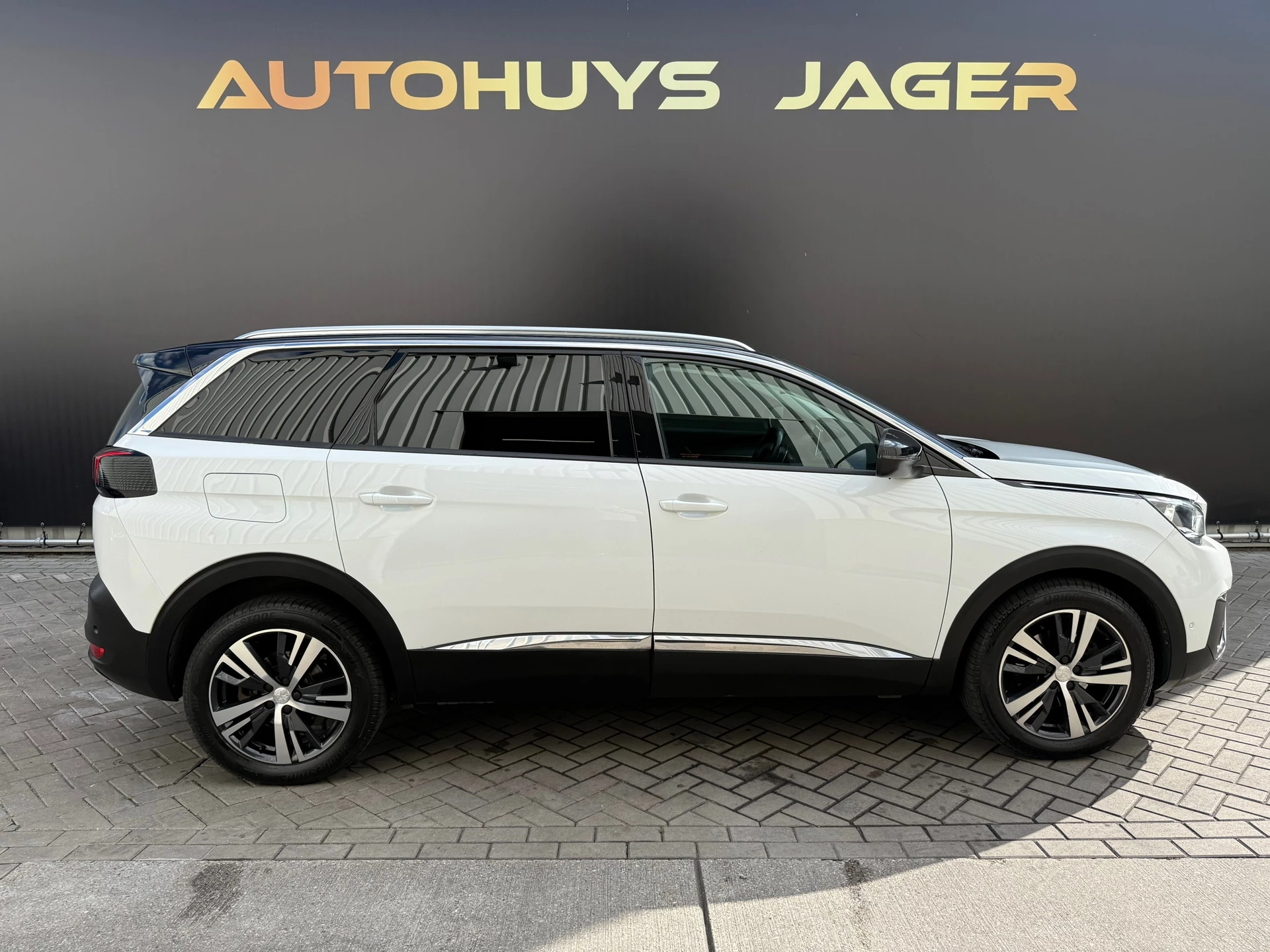 Hoofdafbeelding Peugeot 5008