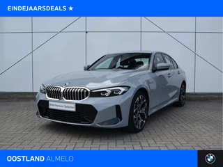 BMW 3 Serie 330e M Sport Automaat / Schuif-kanteldak / Trekhaak / Sportstoelen / Achteruitrijcamera / Comfort Access / Stoelverwarming / Widescreen Display