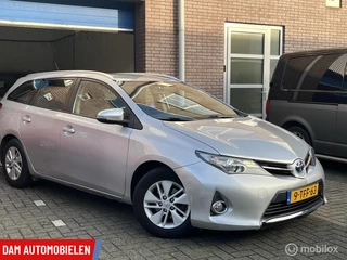 Toyota Auris Touring Sports 1.8 Hybrid, Camera, Full maps Navigatie,Nederlandse auto met NAP!