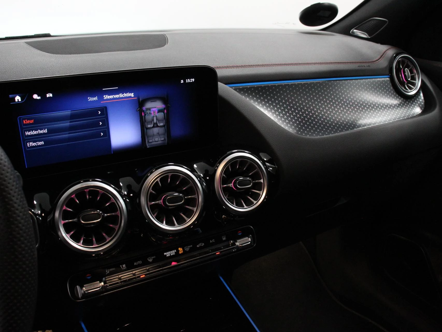 Hoofdafbeelding Mercedes-Benz EQA