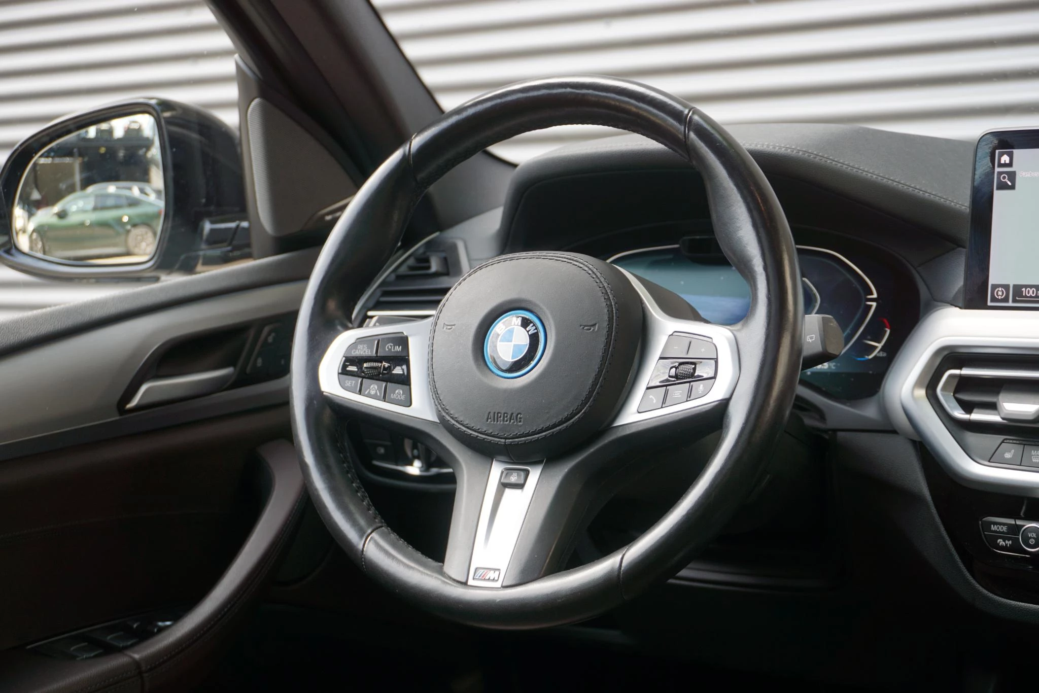 Hoofdafbeelding BMW iX3