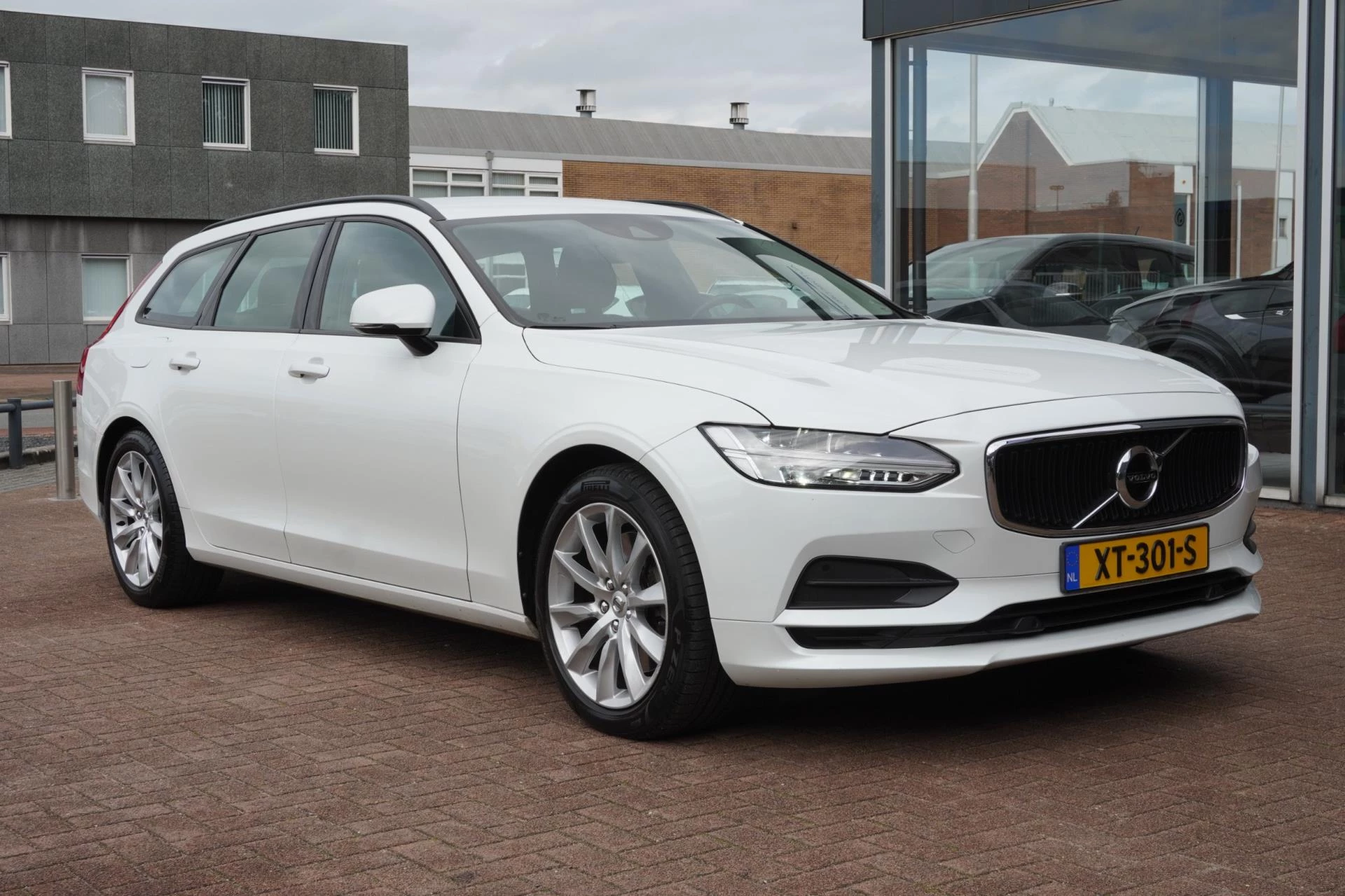 Hoofdafbeelding Volvo V90