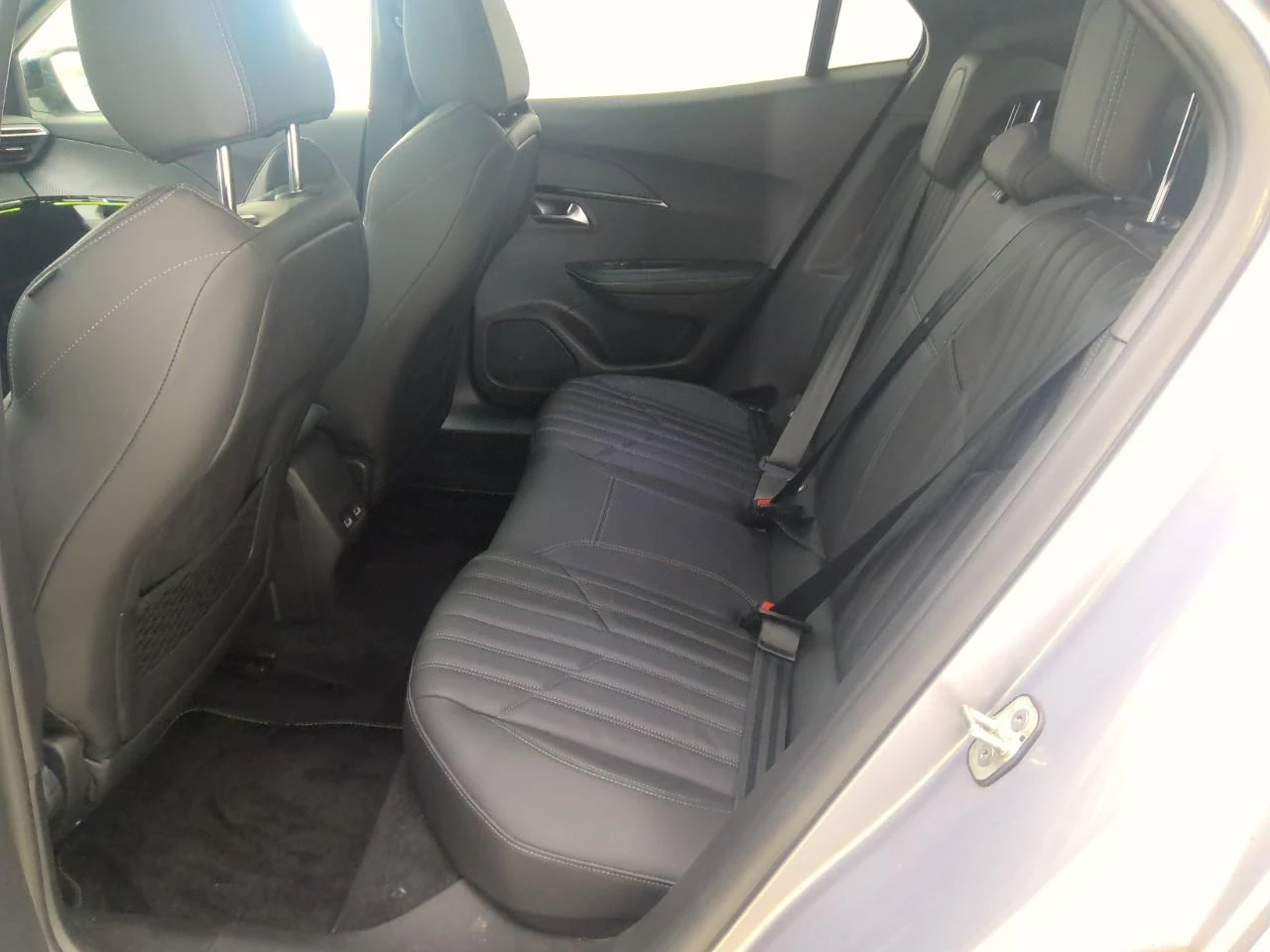 Hoofdafbeelding Peugeot e-2008