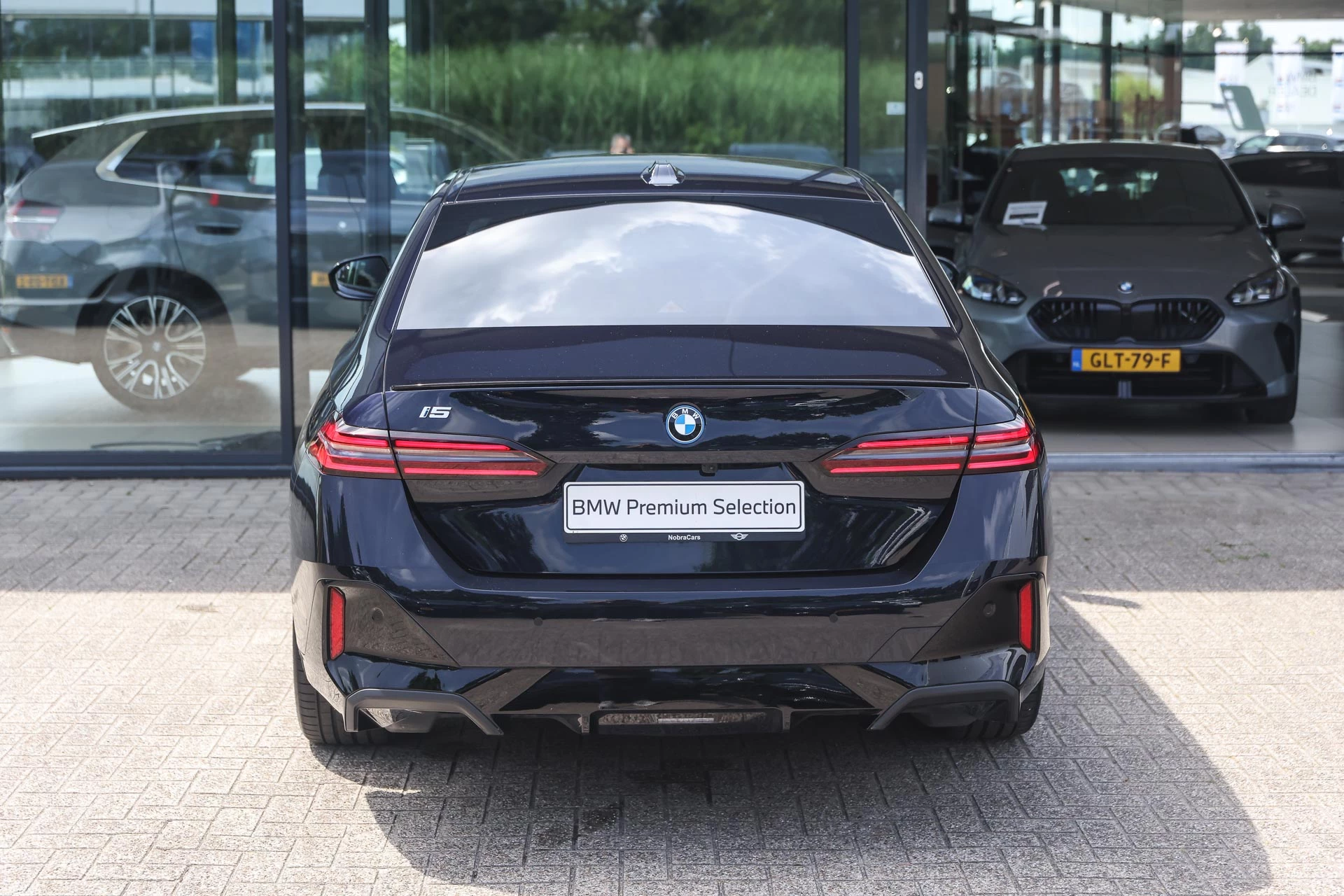 Hoofdafbeelding BMW i5