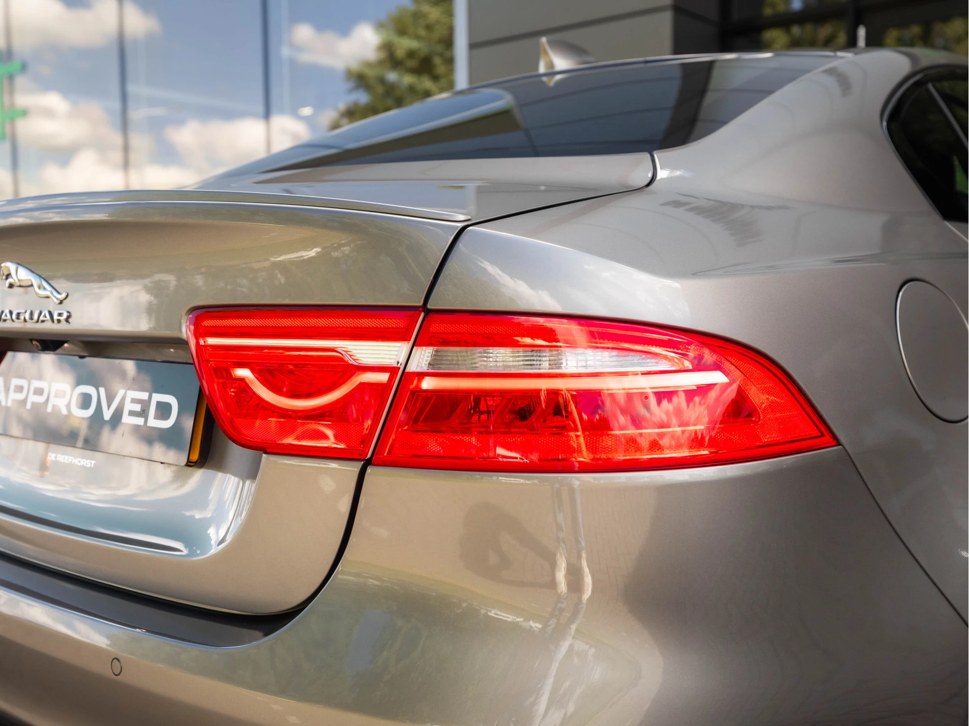 Hoofdafbeelding Jaguar XE