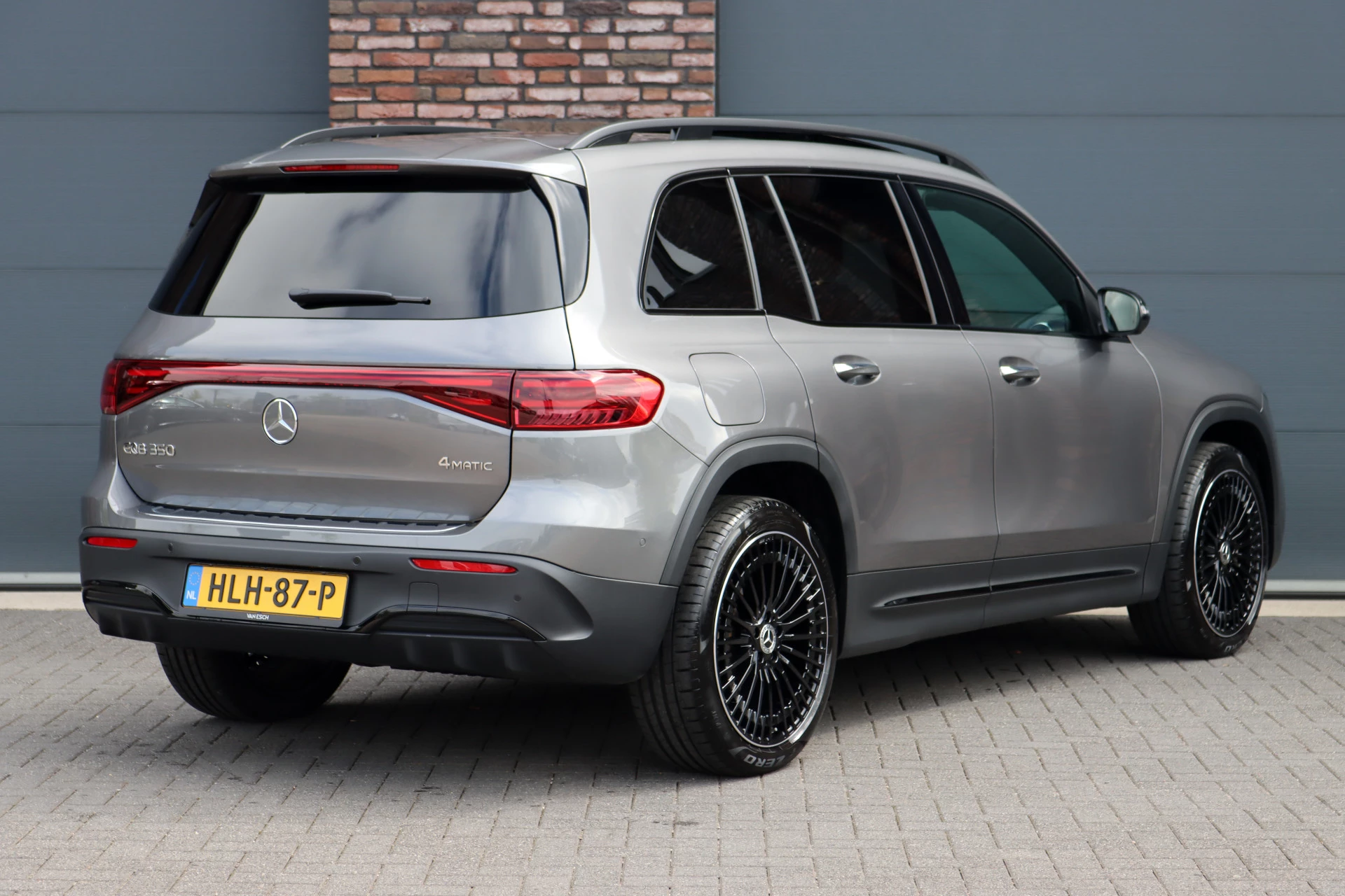 Hoofdafbeelding Mercedes-Benz EQB