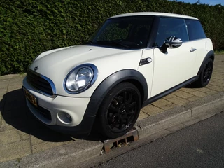 Hoofdafbeelding MINI One MINI One Mini 1.6 CHILI -Airco-Navi-usb/aux