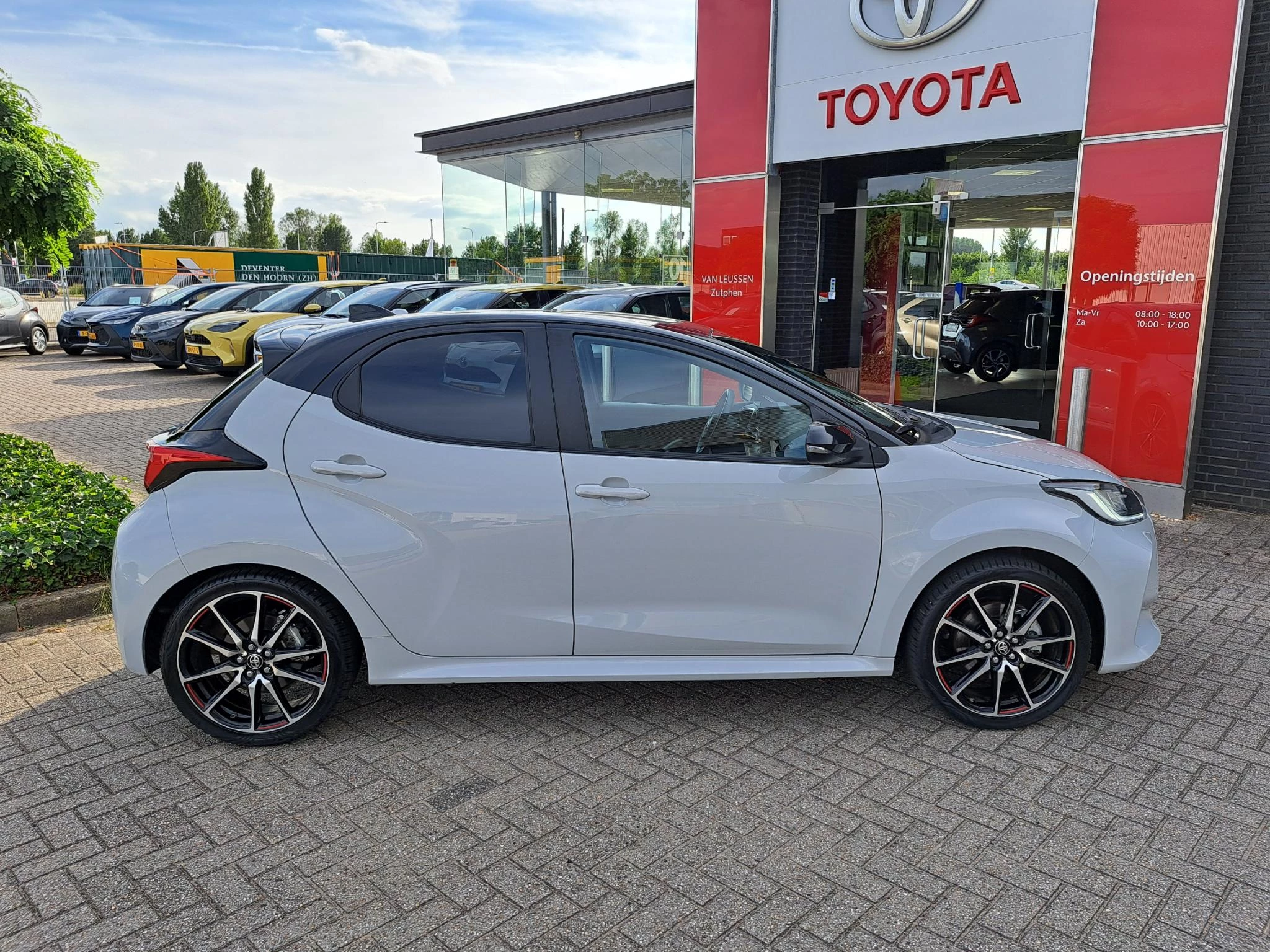 Hoofdafbeelding Toyota Yaris