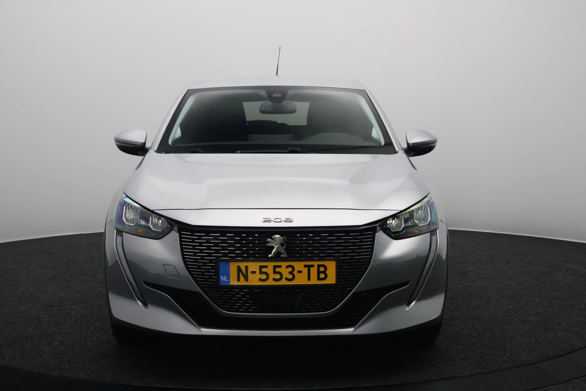 Hoofdafbeelding Peugeot e-208