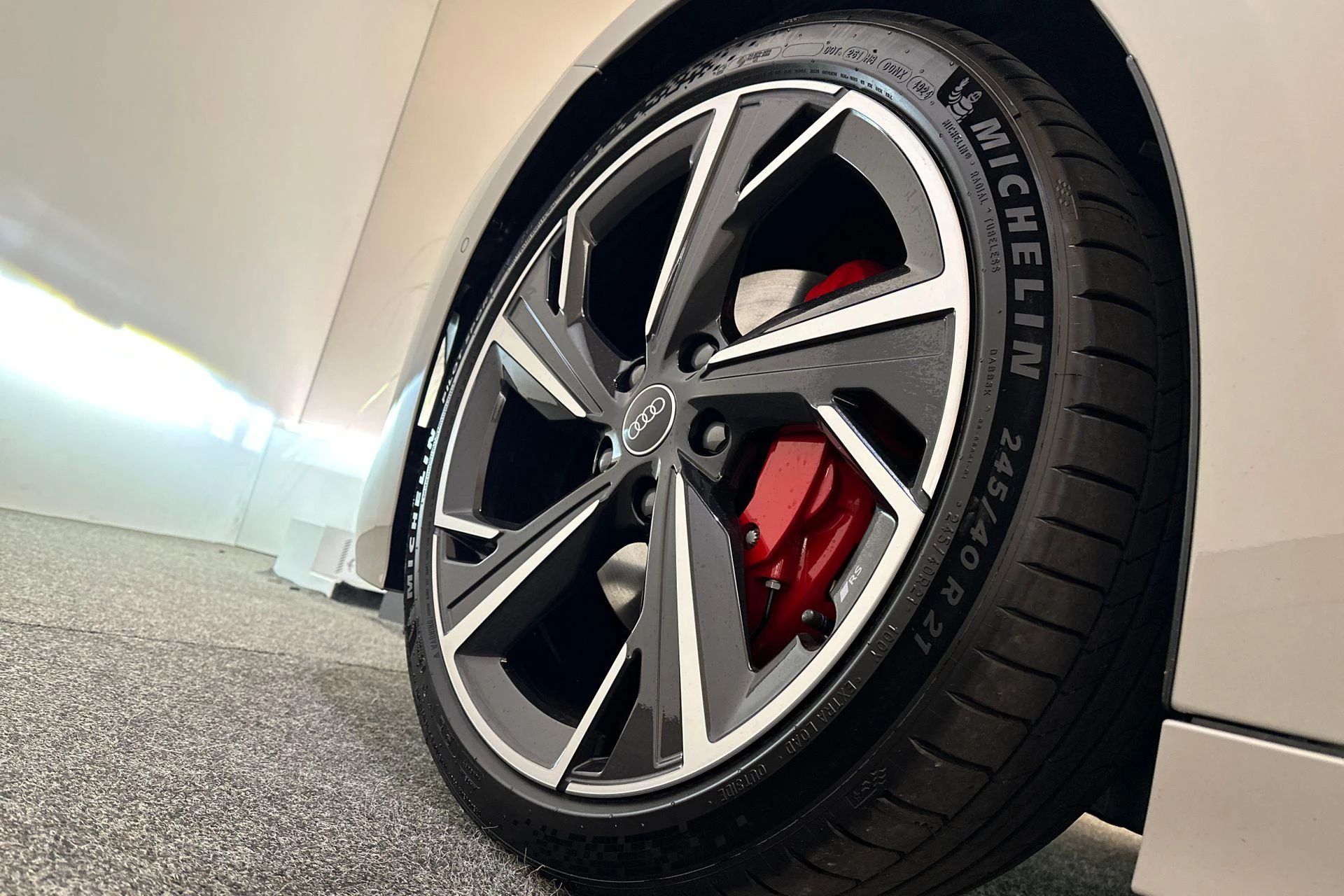Hoofdafbeelding Audi A6 e-tron