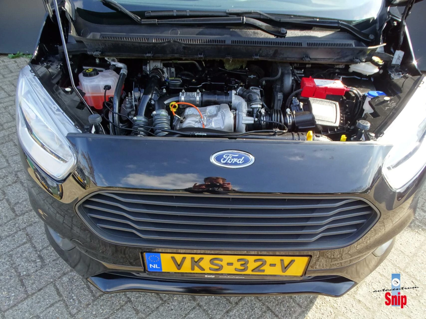 Hoofdafbeelding Ford Transit Courier