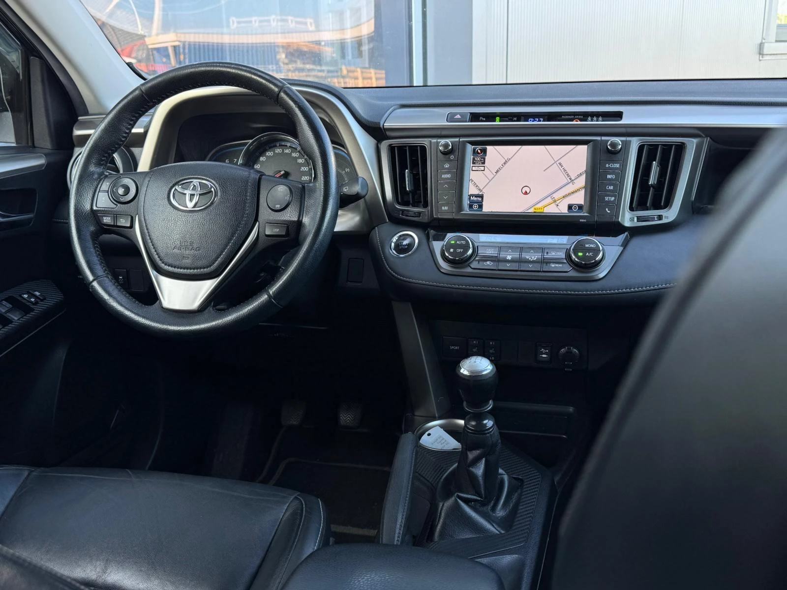 Hoofdafbeelding Toyota RAV4