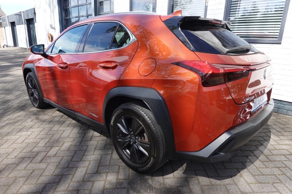 Hoofdafbeelding Lexus UX