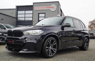 BMW X5 XDrive50i High Executive | Carbon | Bang&Olufsen | Schuifdak | HuD | Luxe leder | Botswaarschuwing | Lane assist | NAP |