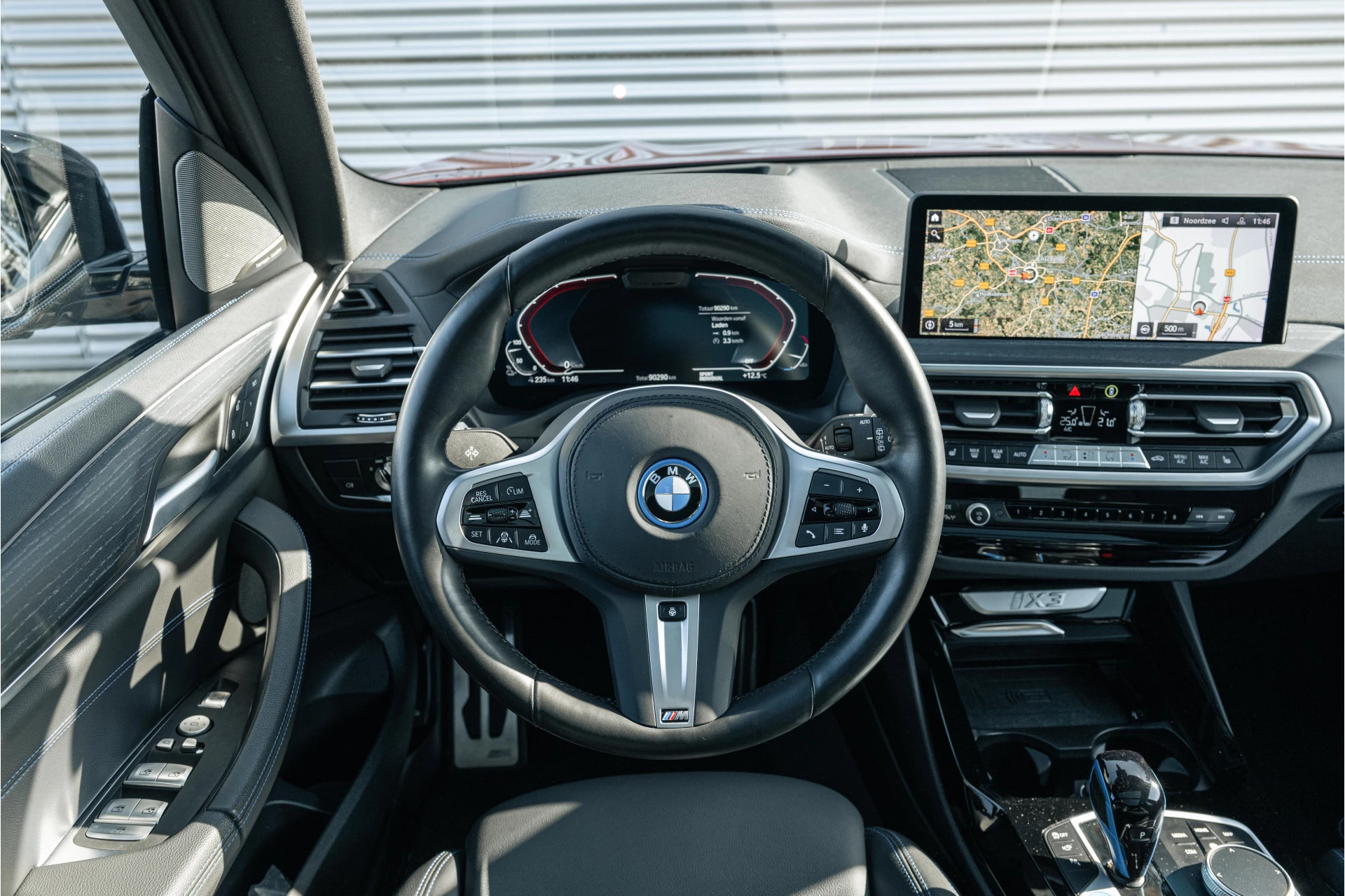 Hoofdafbeelding BMW iX3