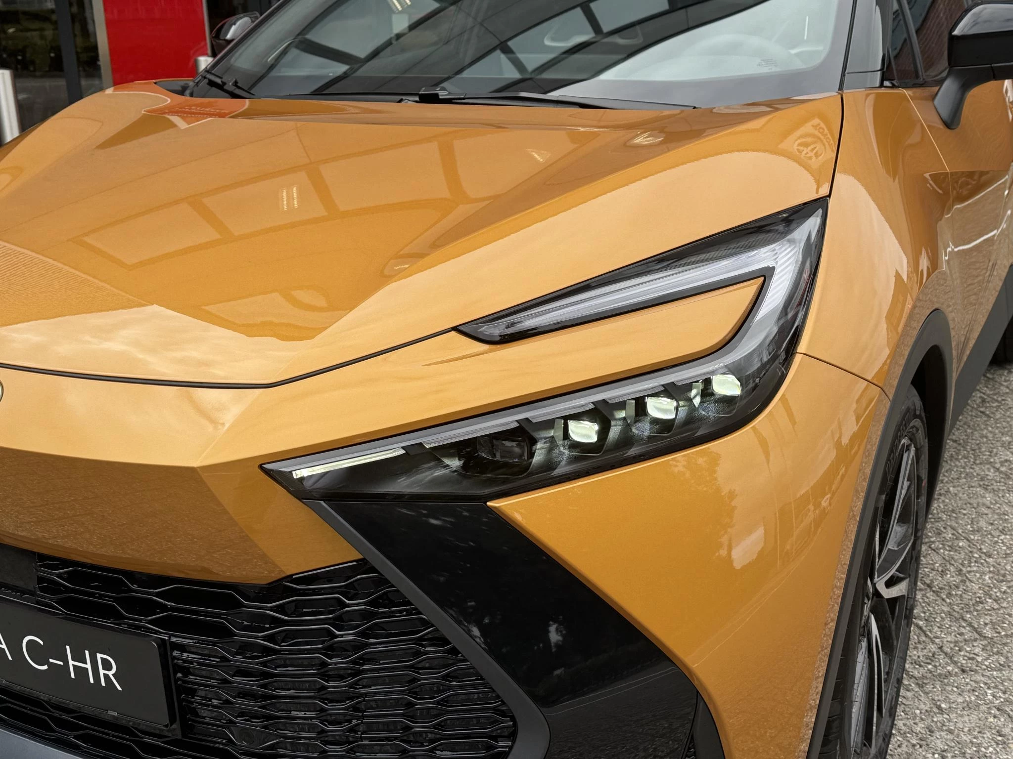 Hoofdafbeelding Toyota C-HR