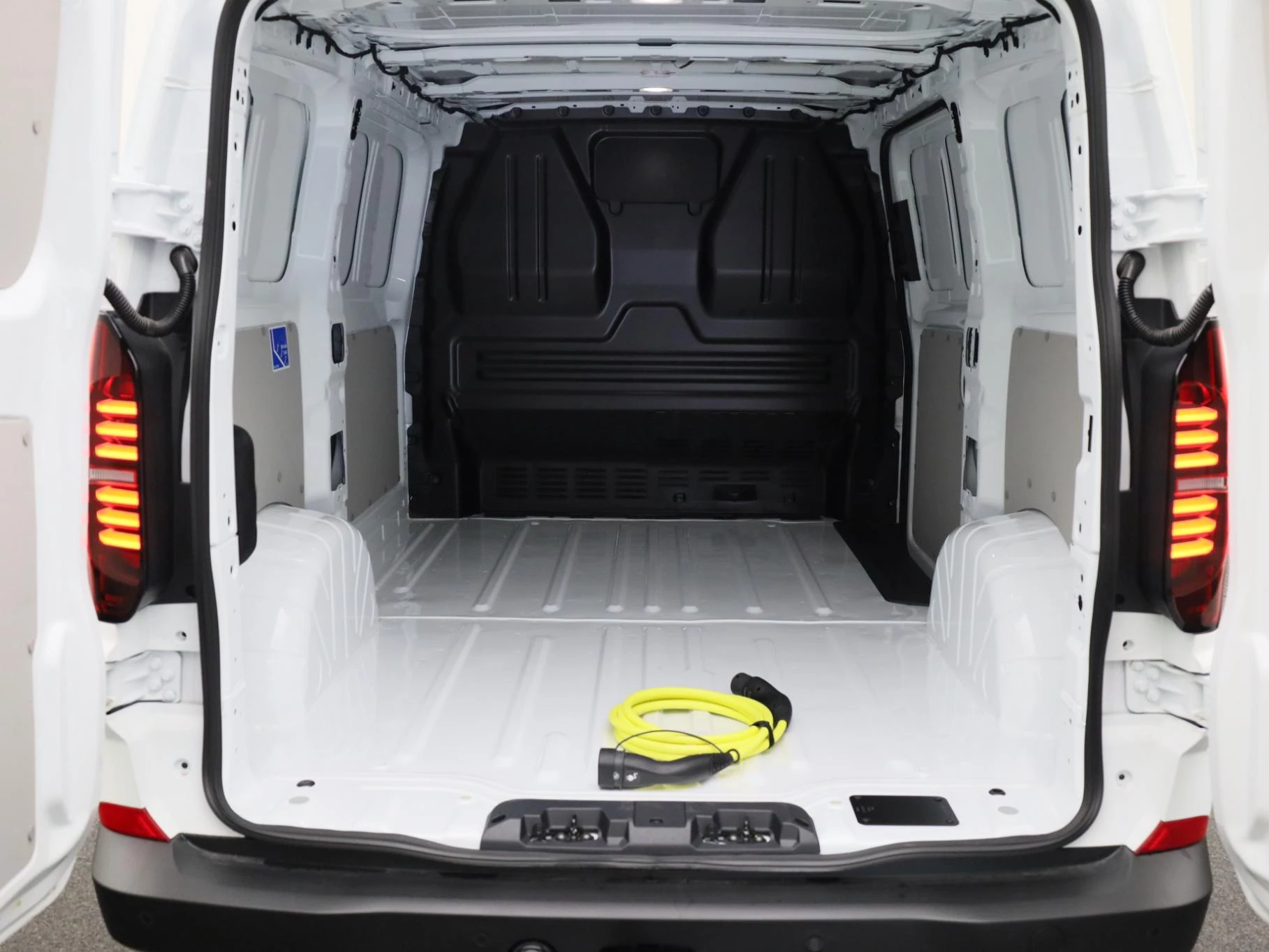 Hoofdafbeelding Volkswagen e-Transporter