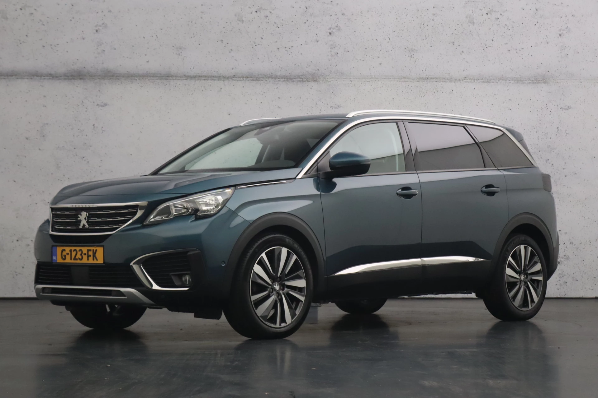 Hoofdafbeelding Peugeot 5008