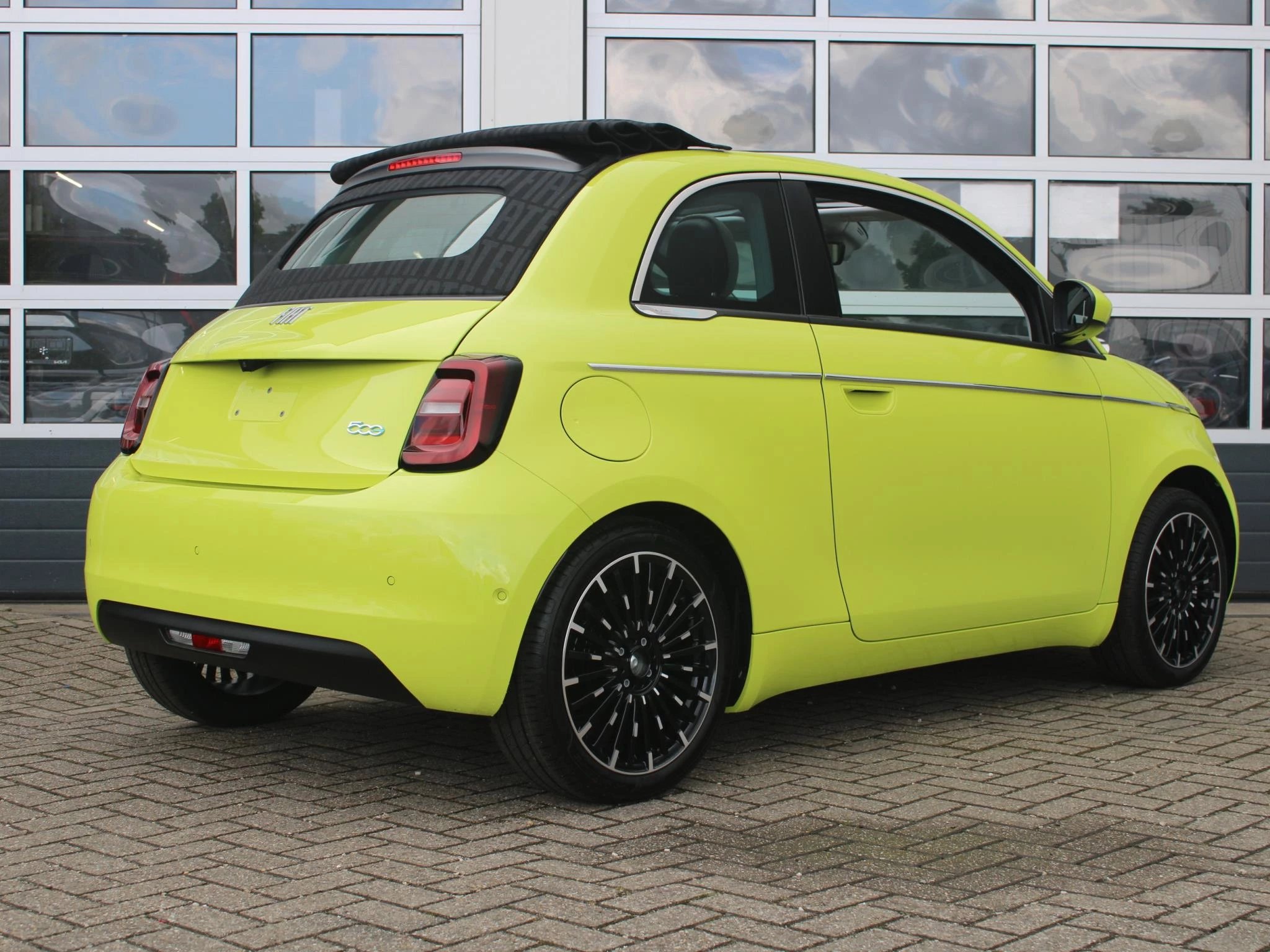 Hoofdafbeelding Fiat 500e