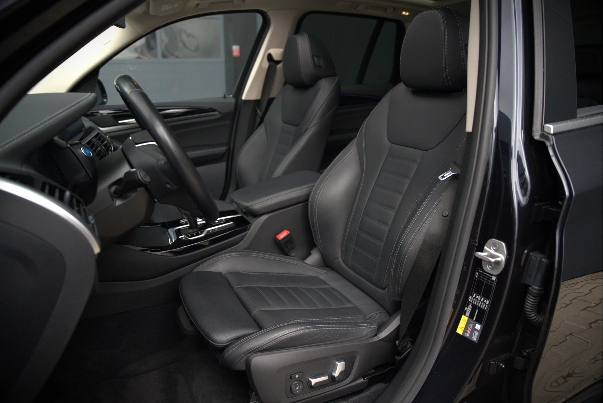 Hoofdafbeelding BMW iX3