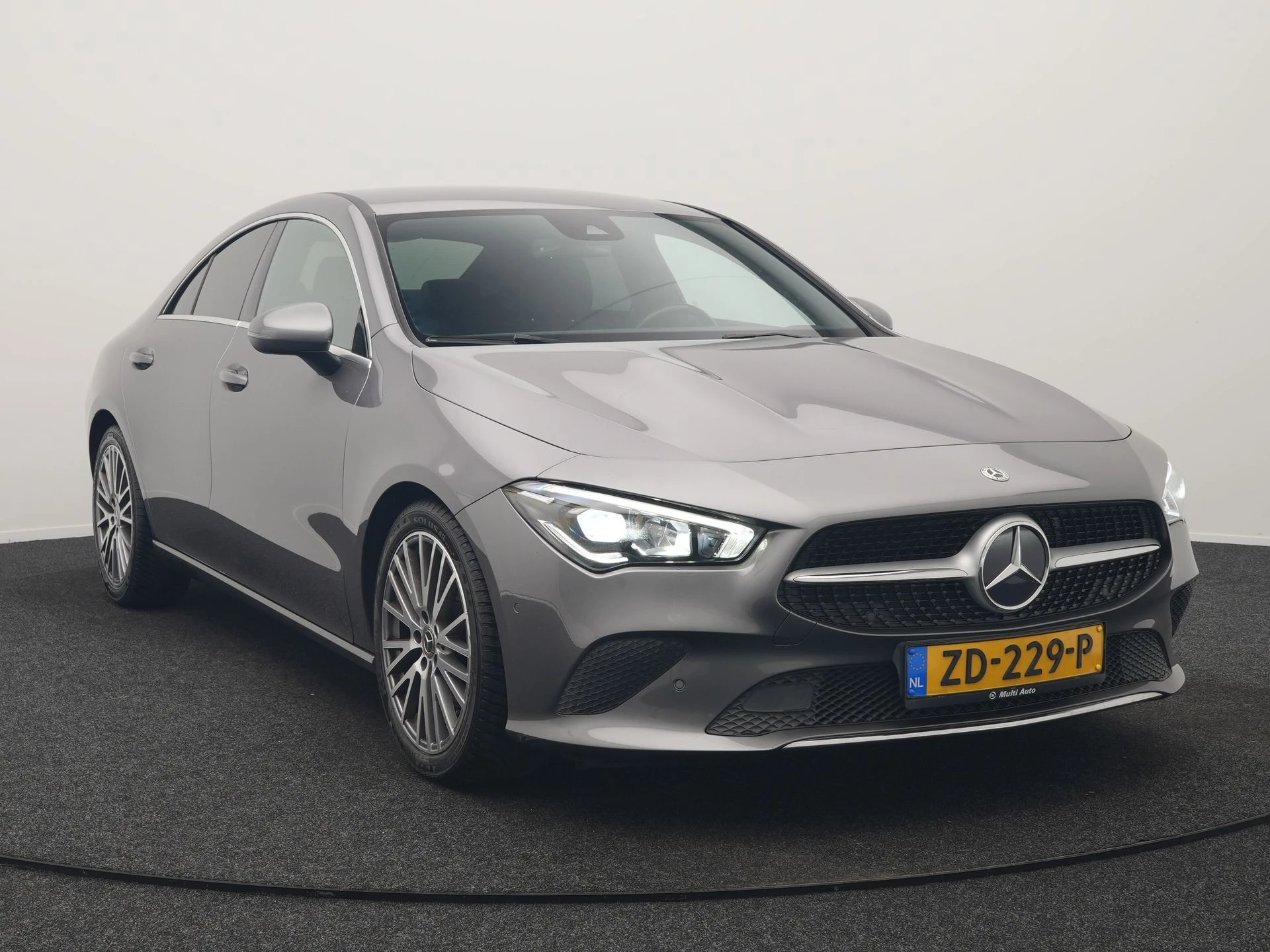 Hoofdafbeelding Mercedes-Benz CLA