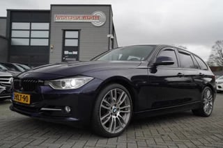 BMW 3-serie Touring 320i Executive Sport | Nieuwe MOTOR 0KM | Sport | Automaat | Xenon | Sport uitlaat | M-velgen | NAP | Comfort