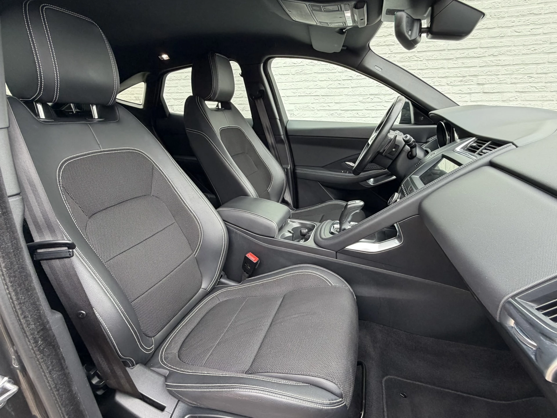 Hoofdafbeelding Jaguar E-PACE
