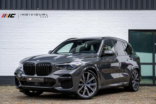 Hoofdafbeelding BMW X5 BMW X5 xDrive45e M-Sport 4-Wielsturing B&W CoPilot Carbon