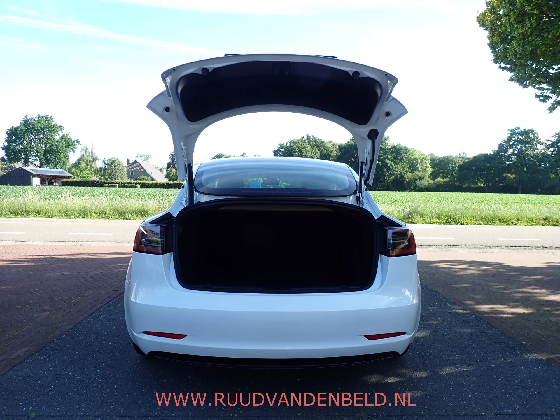 Hoofdafbeelding Tesla Model 3