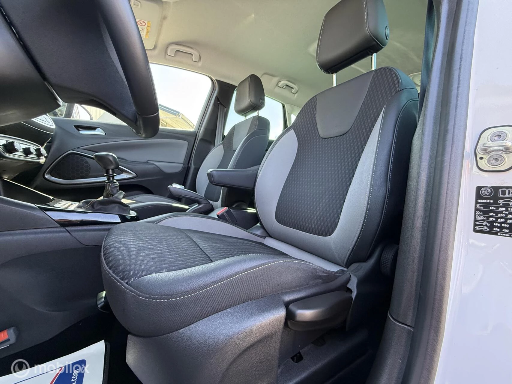Hoofdafbeelding Opel Crossland X