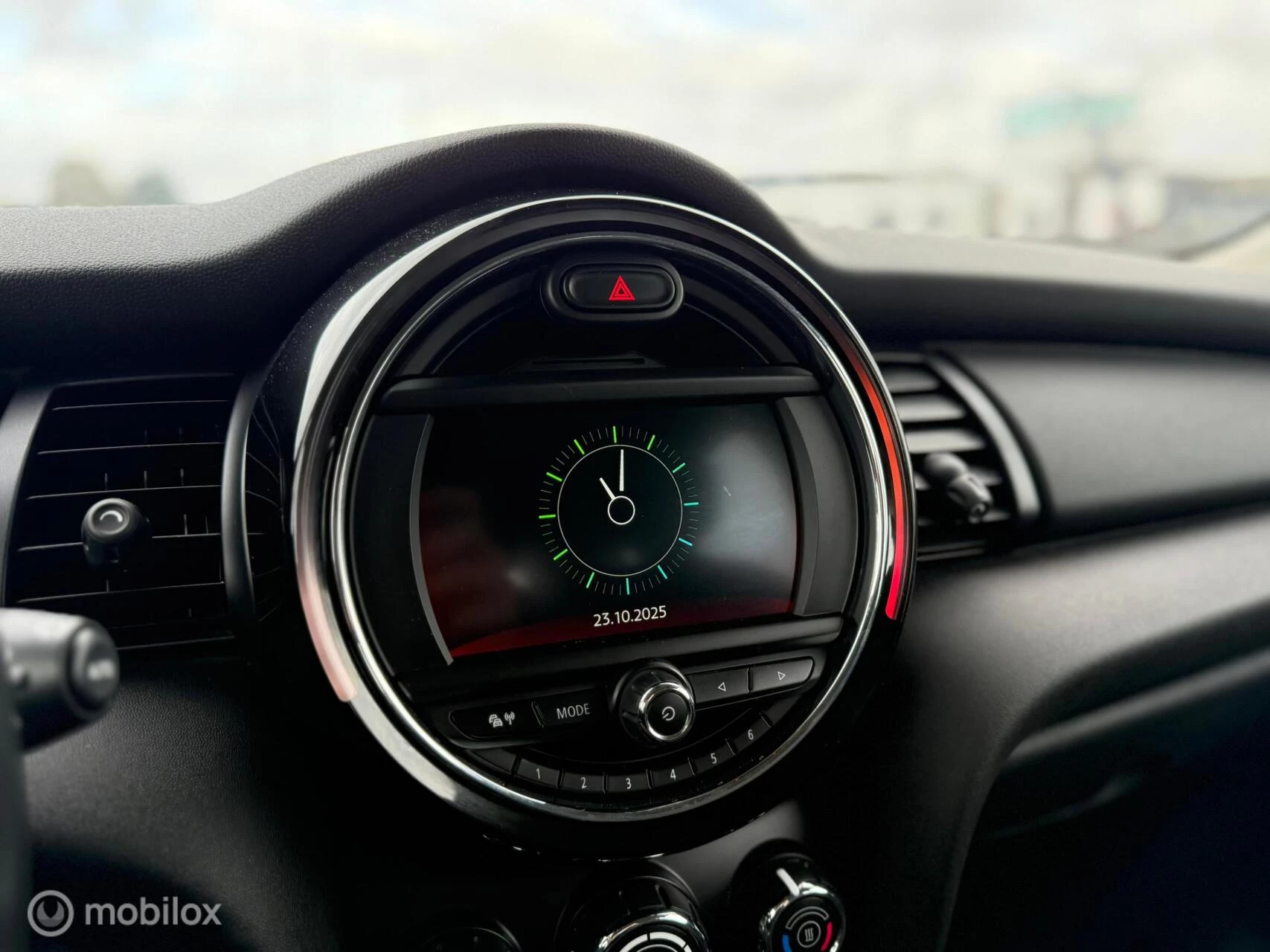 Hoofdafbeelding MINI One