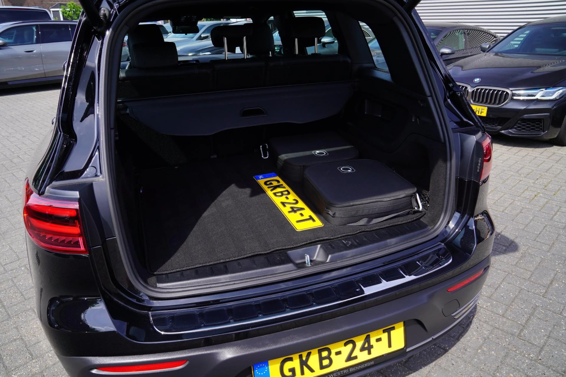 Hoofdafbeelding Mercedes-Benz EQB