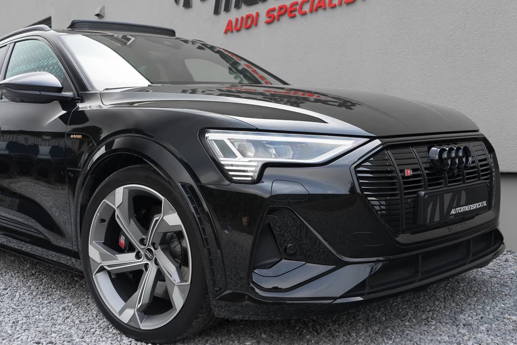 Hoofdafbeelding Audi e-tron