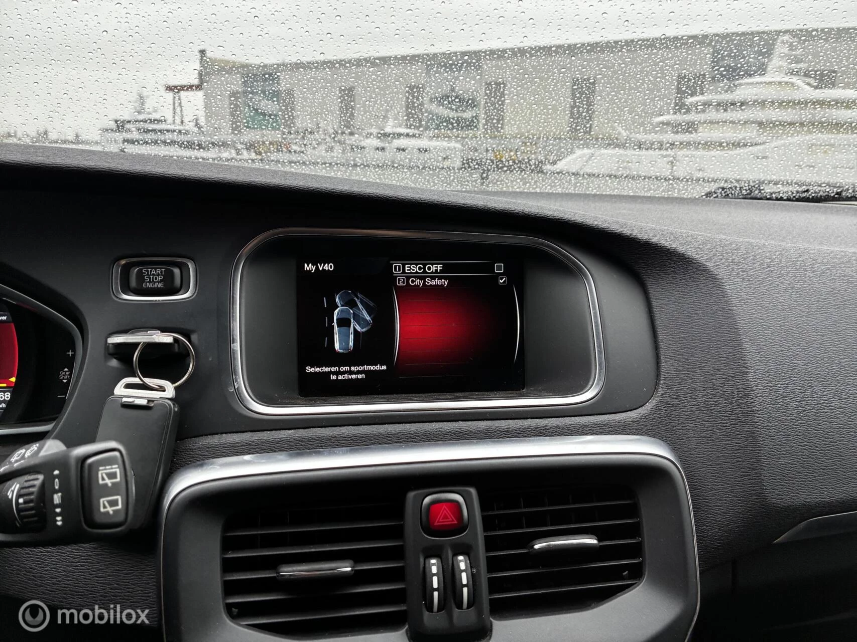 Hoofdafbeelding Volvo V40