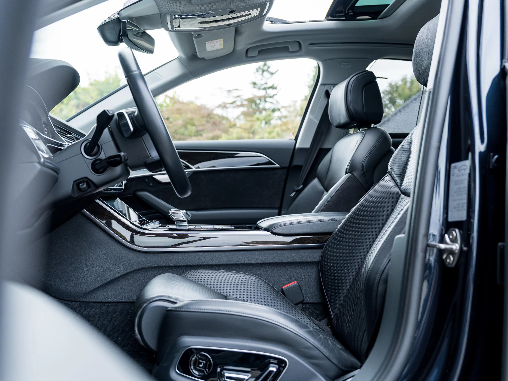 Hoofdafbeelding Audi A8