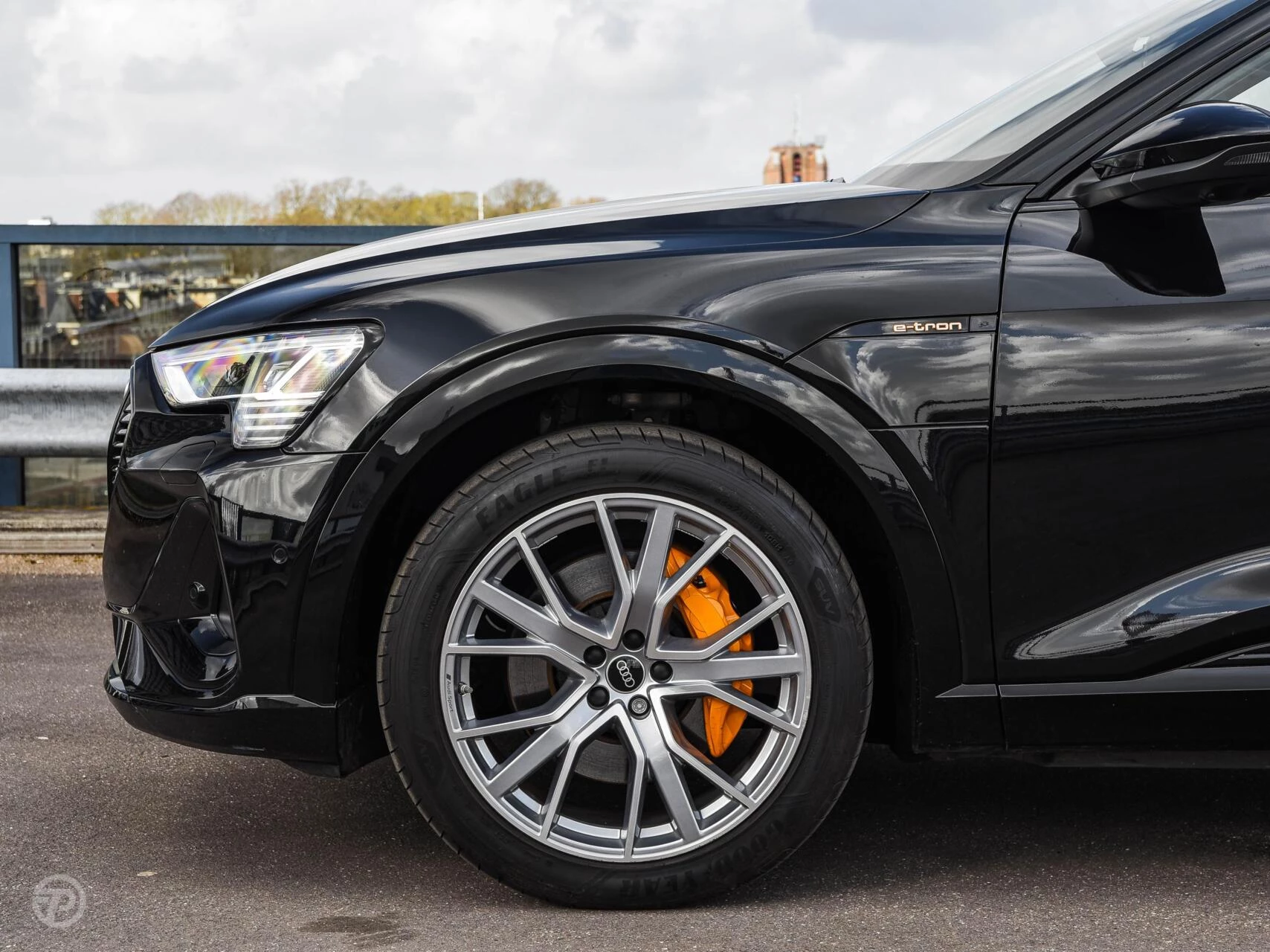 Hoofdafbeelding Audi e-tron