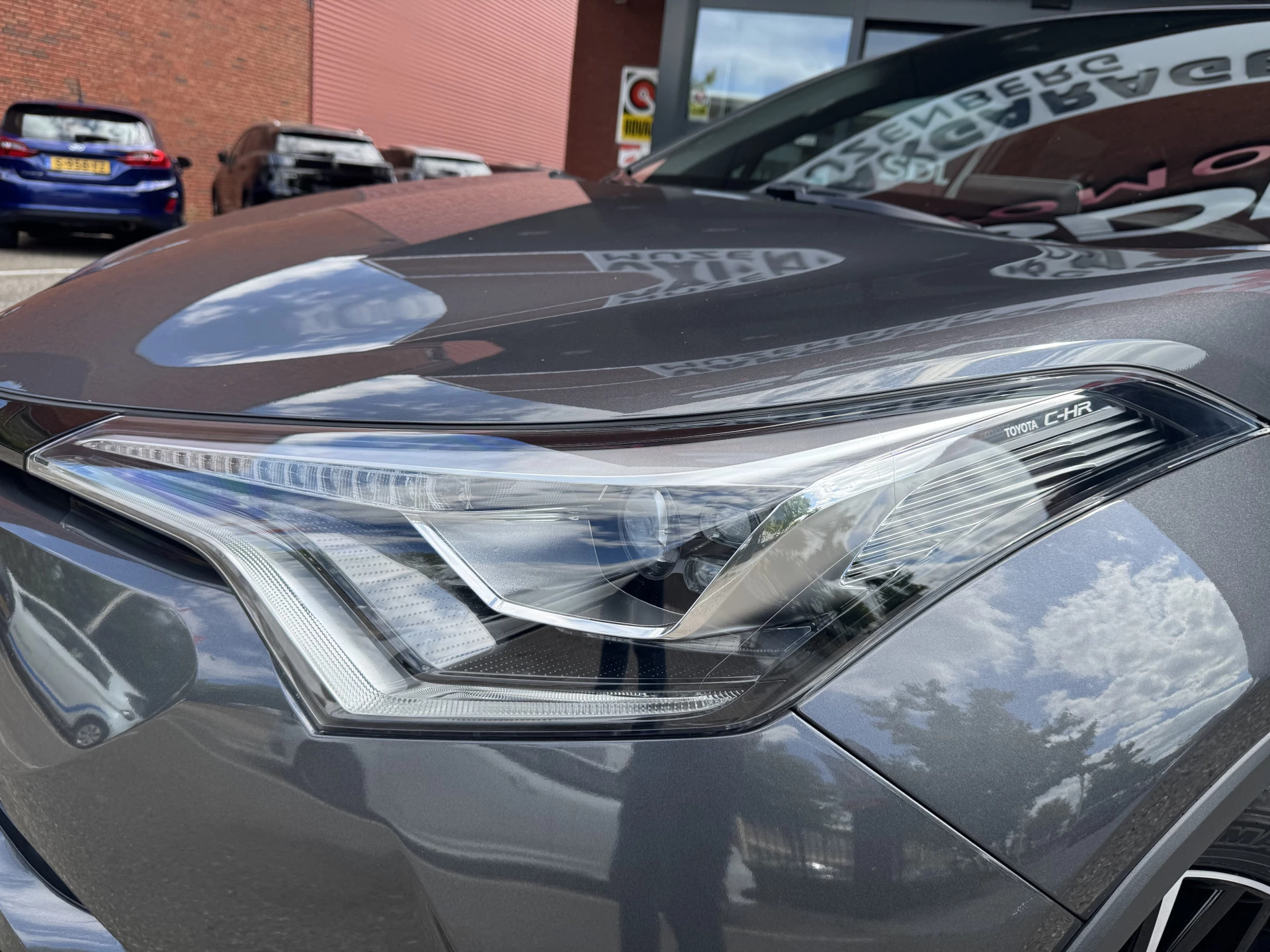 Hoofdafbeelding Toyota C-HR
