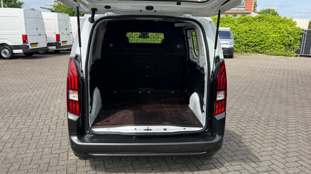 Hoofdafbeelding Peugeot Partner