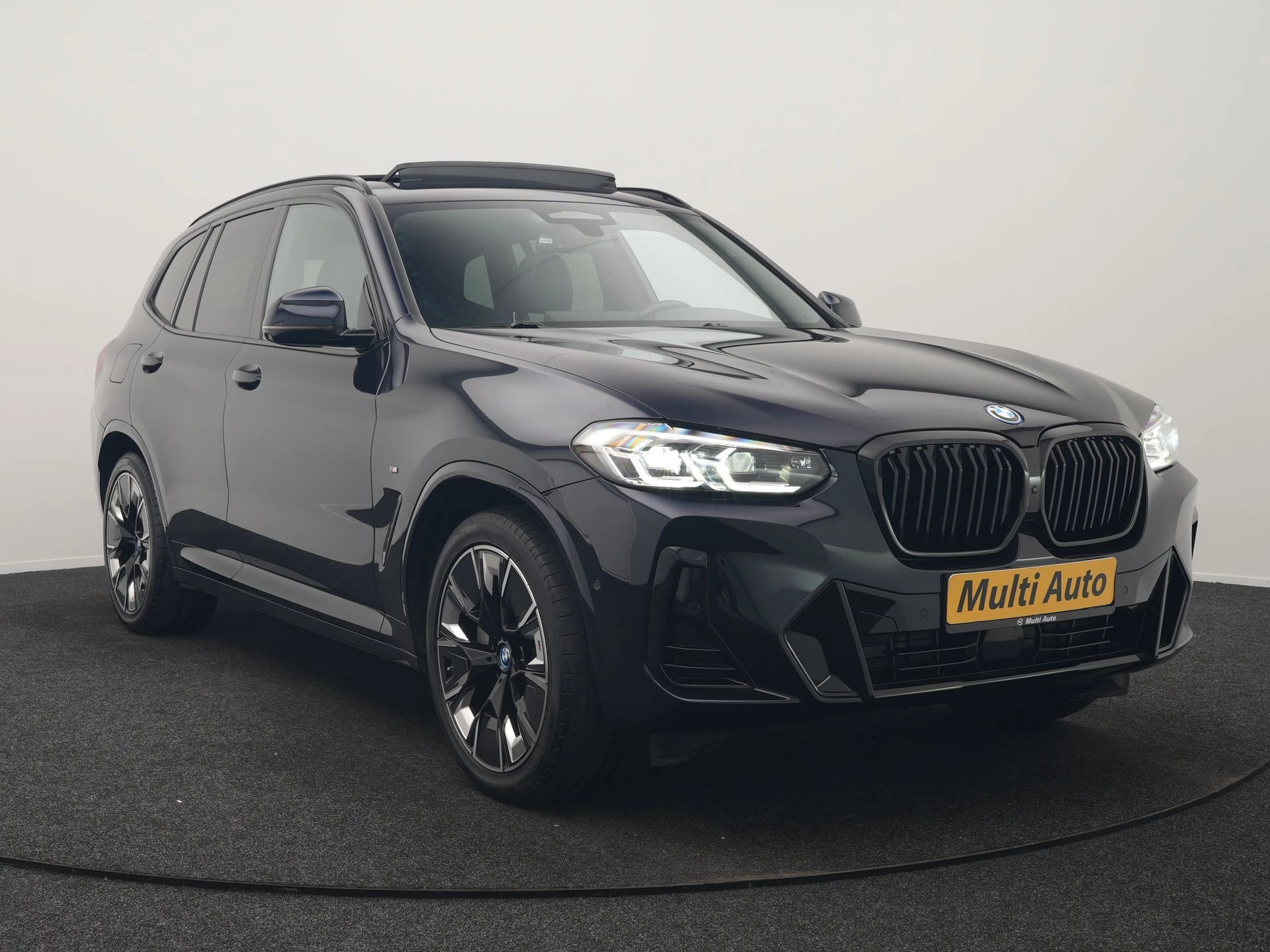 Hoofdafbeelding BMW iX3