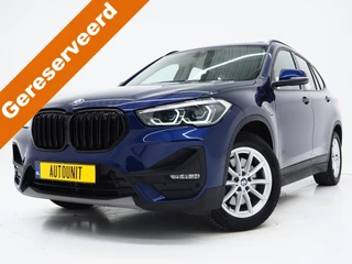 BMW X1 xDrive25e High Executive Shadow | Panoramadak | Head Up | Leder | Camera | Stoelverwarming | LED