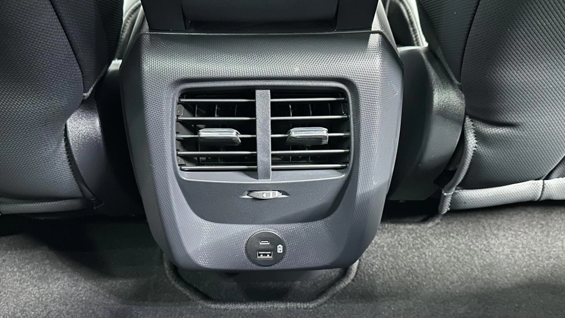 Hoofdafbeelding Ford Mustang Mach-E