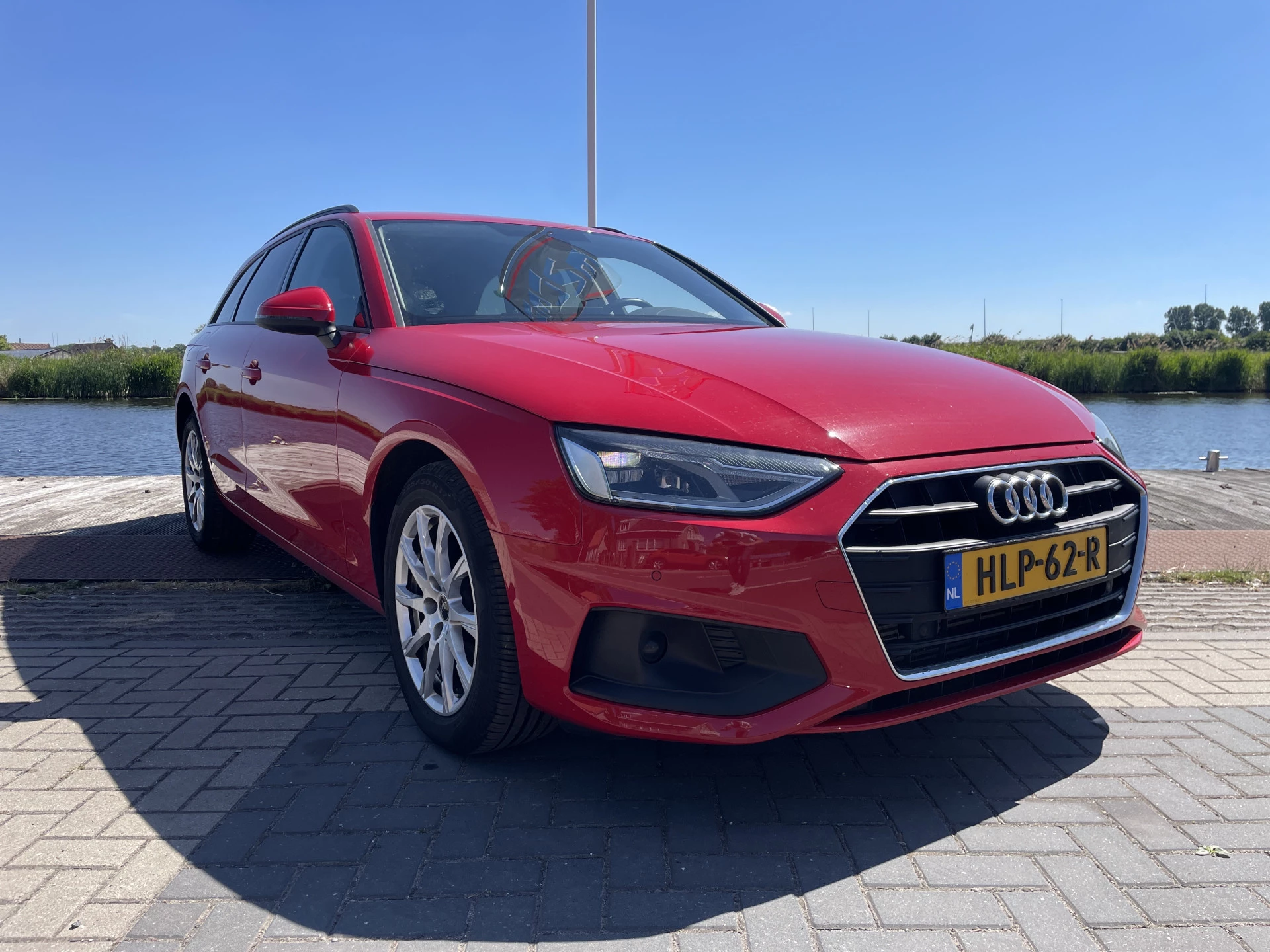 Hoofdafbeelding Audi A4